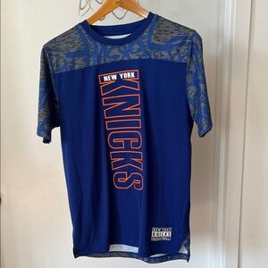 Youth New York Knicks Blue Court Mural T-shirt - L, 14/16